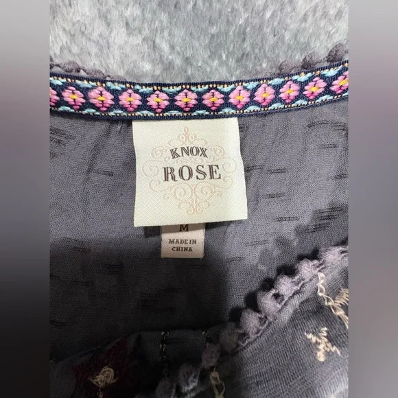 Knox Rose Gray Embroidered Peplum Tank Top Boho Blouse Top Shirt Medium M - Picture 5 of 6